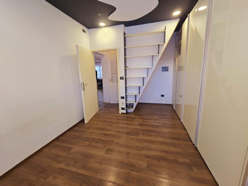 APARTAMENT DUBLEX 2+1 +2 PER SHITJE PRANE ISH RAJONIT