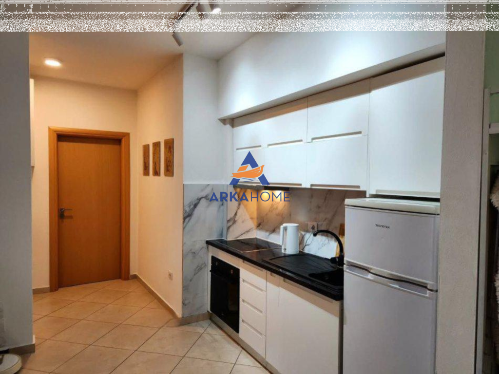 SHITET APARTAMENT 1+1+2 BALLKONE "RRUGA HASAN KUSHTA ,QENDER VLORE" 118000 EURO