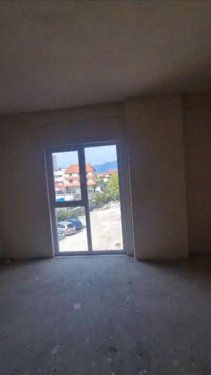 Apartment 2+1+2 for sale Tirana Entry