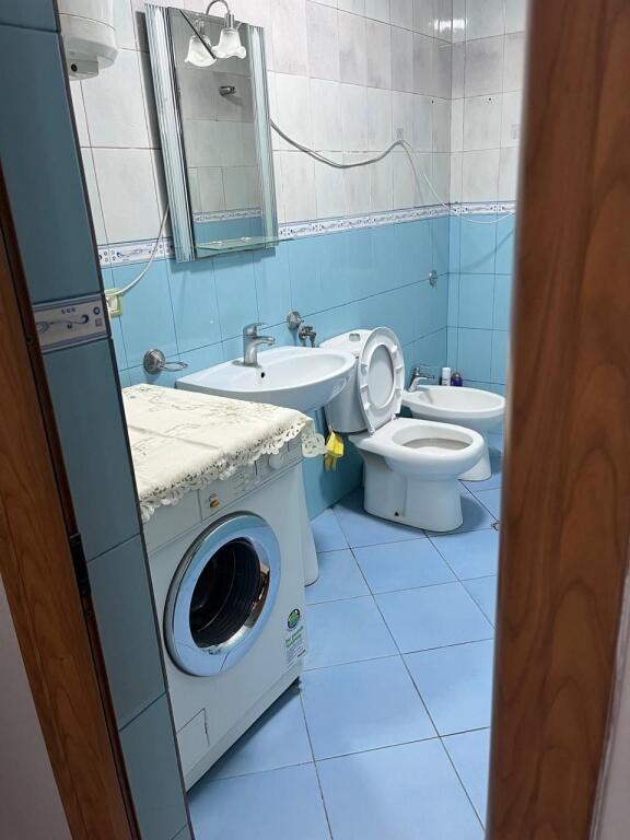 APARTAMENT ME QIRA 1+1 - SHKOLLA E BASHKUAR