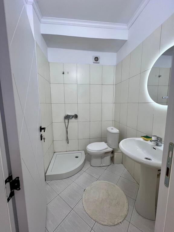 🏢 SHITET Apartament 2+1 Me 2 Tualete Dhe Ballkon 📍 Astir, Prane Bar Artistit ✨