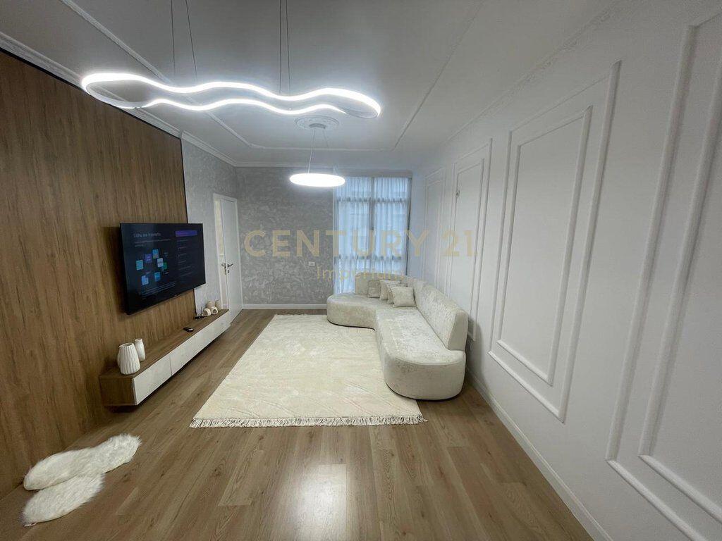 Apartment 2+1+2 for sale in Astir