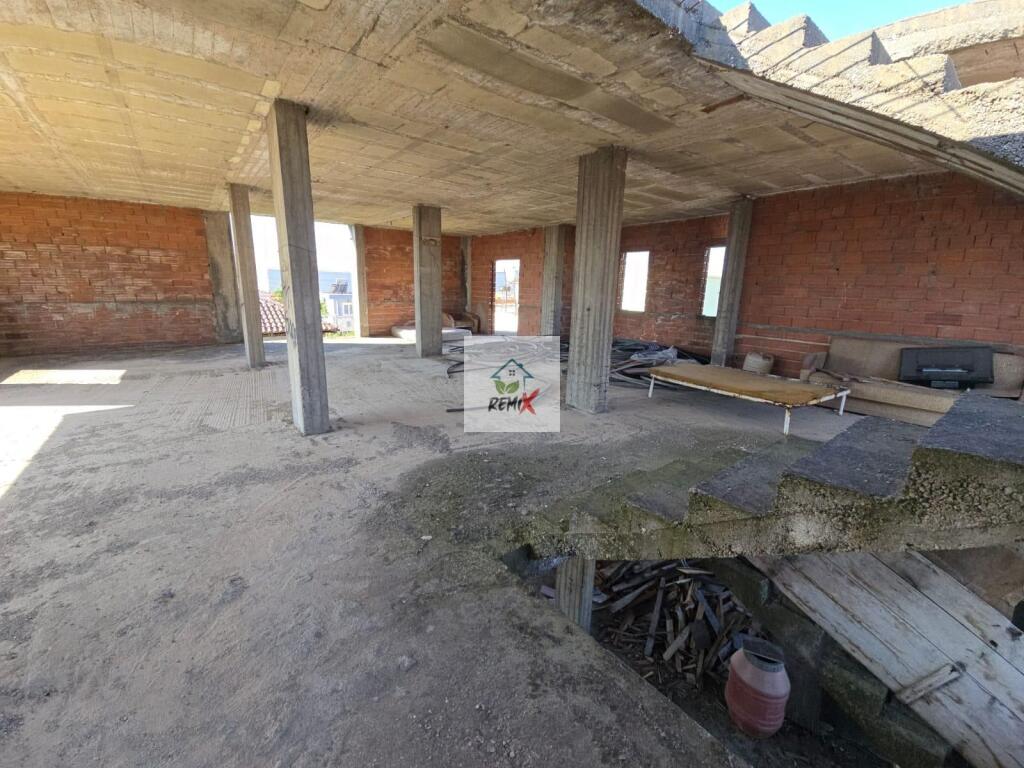 🏠 Ndërtesë 2-katëshe në shitje – Ish-Kënetë, Durrës