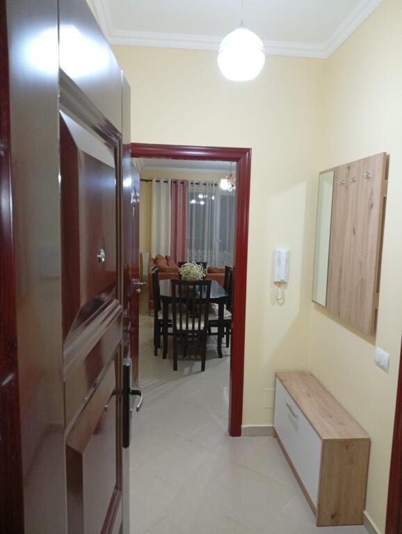 Apartment 2+1 for rent Unaza e re