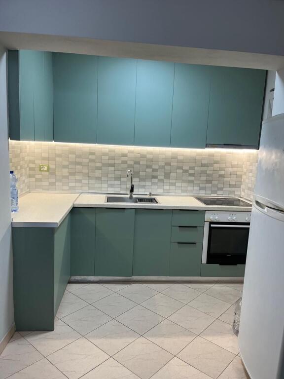 APARTAMENT ME QIRA 1+1 - SHKOLLA E BASHKUAR