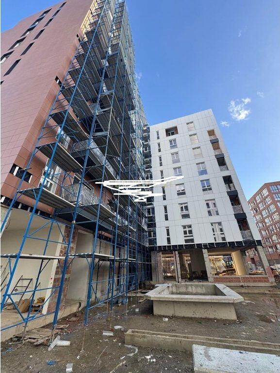 2+1 apartment for sale Bulevardi I Ri 200,000 €