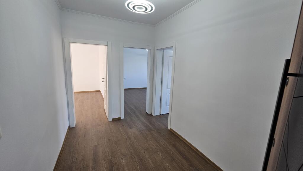 Apartament 2+1 per shitje ne Xhamllik