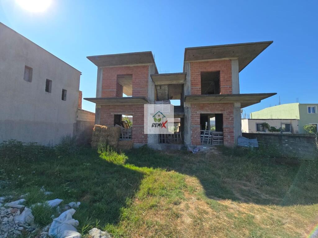 🏠 Ndërtesë 2-katëshe në shitje – Ish-Kënetë, Durrës