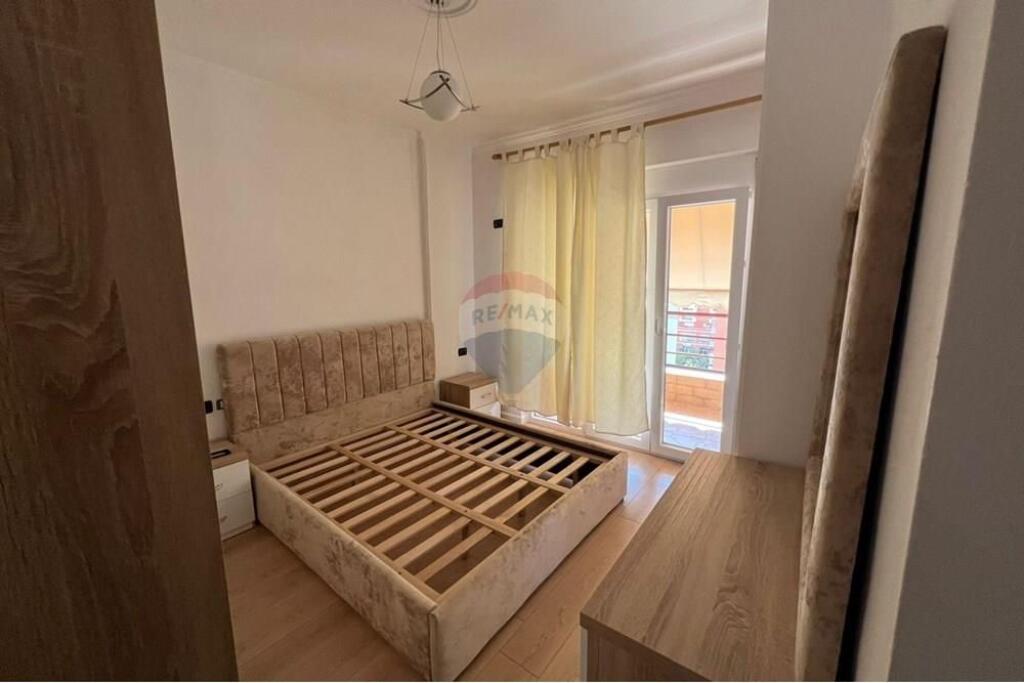 APARTAMENT 1+1 ME QIRA , RRUGA E KAVAJES
