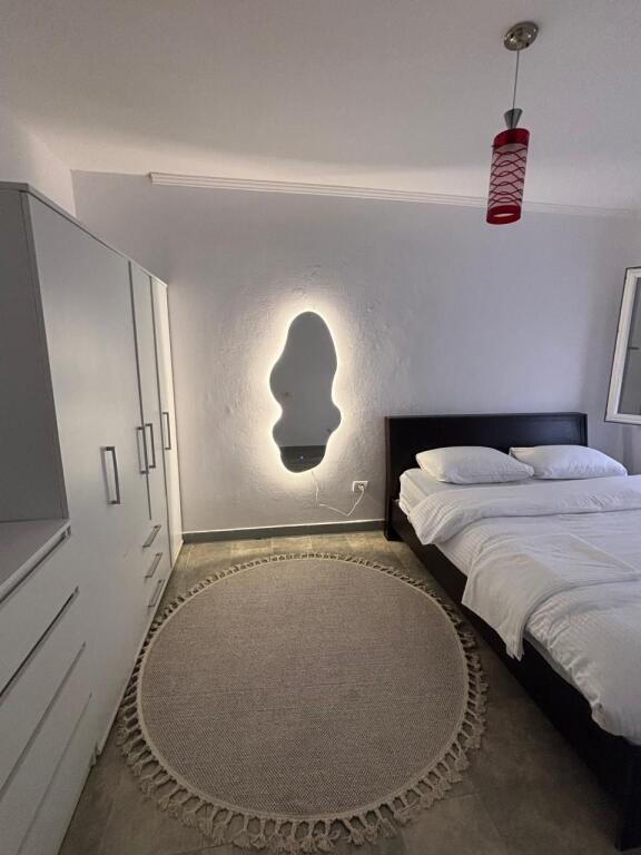 Super ap 2+1 at the electric market ( idriz dollaku )