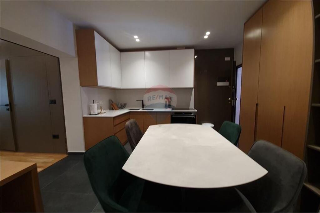 Apartament Per Qira - Rruga e Kavajes