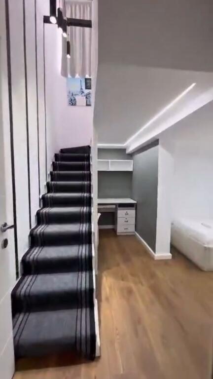 Apartment for sale in the Fresku area, Dalip Topi street