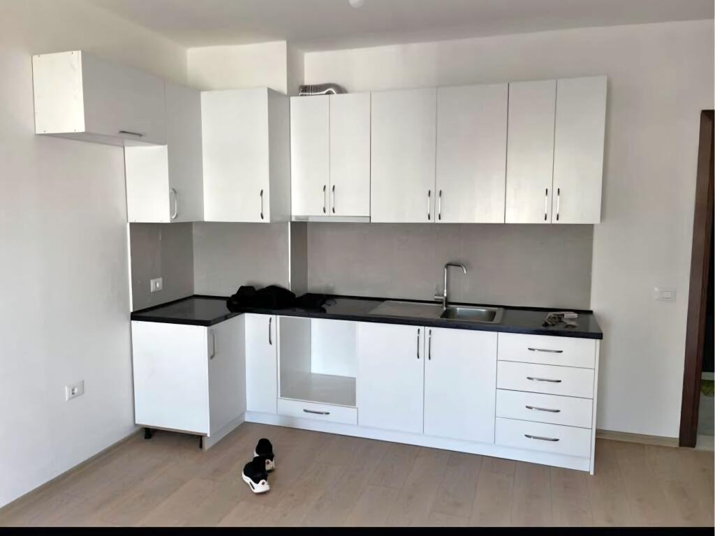 Jepet Apartamet 1+1 me Qera ne Astir