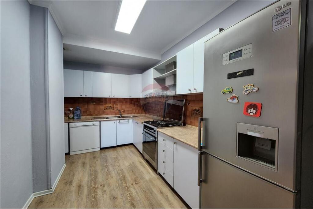 Appartamento 2+1+ studio in affitto a Petronini