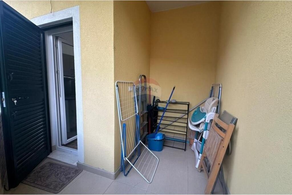 Apartament 2+1 per shitje Liqeni Thate