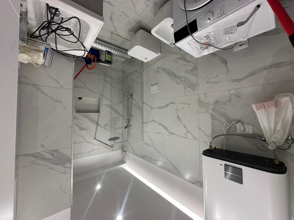 Office for rent at Kika 2