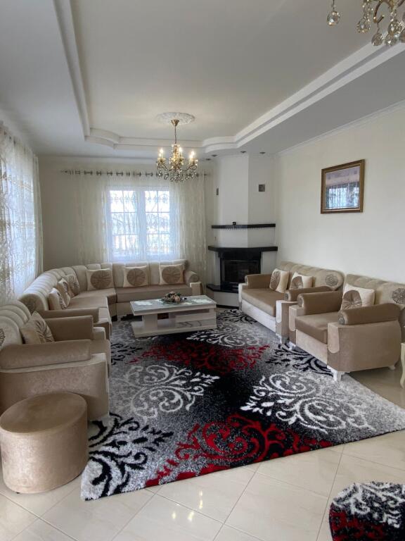 2 adjoining villas for sale in Farkë/500,000 euros
