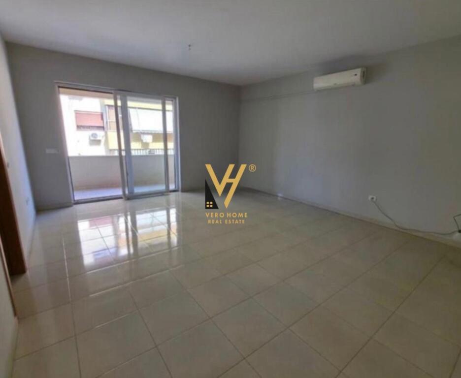 OFFICE 120 M2 FOR RENT BOGDANEVE STREET 1,100 EURO