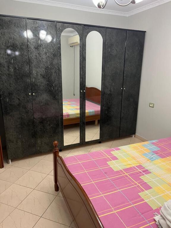 APARTAMENT ME QIRA 1+1 - SHKOLLA E BASHKUAR