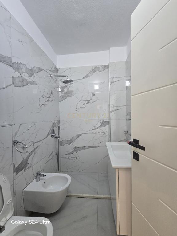 Apartament 1+1 me Qira në Qendër të Durrësit !    470 € /Muaj