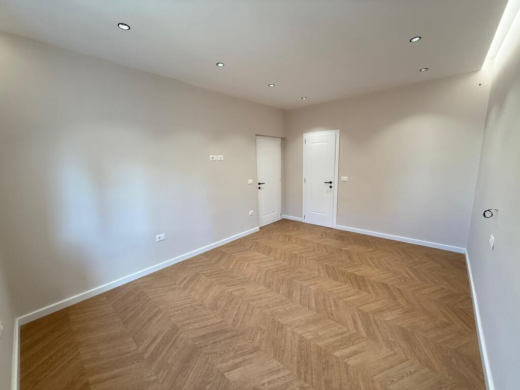 Apartament 2+1 per shitje tek Myslym Shyri