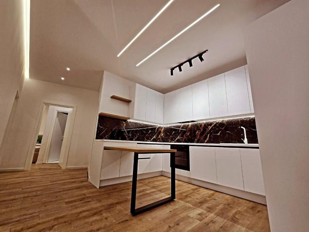 KOPSHTI ZOOLOGJIK 🔺️ Shesim super apartament 🔺️ 2+1+2 tualete me dritare.