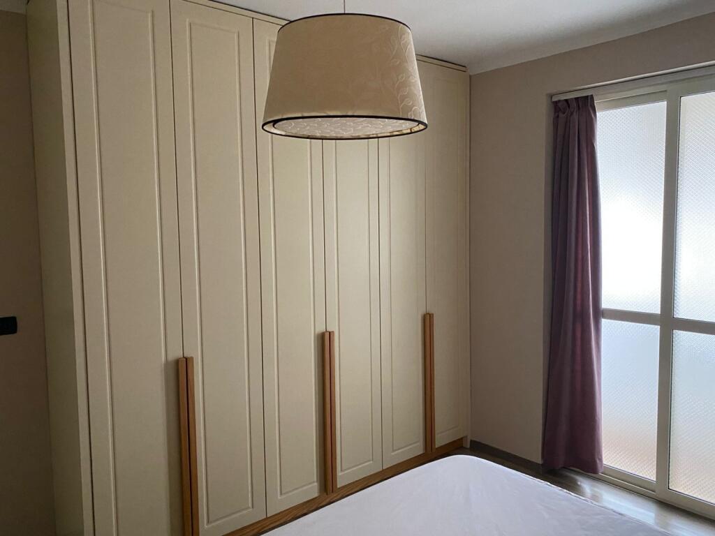 Apartament 2+1 Me Qera tek  Xhamlliku