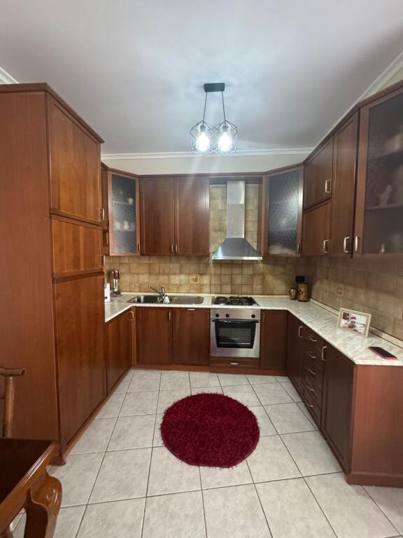 Apartament 2+1+2 me qira Rr. Elbasanit