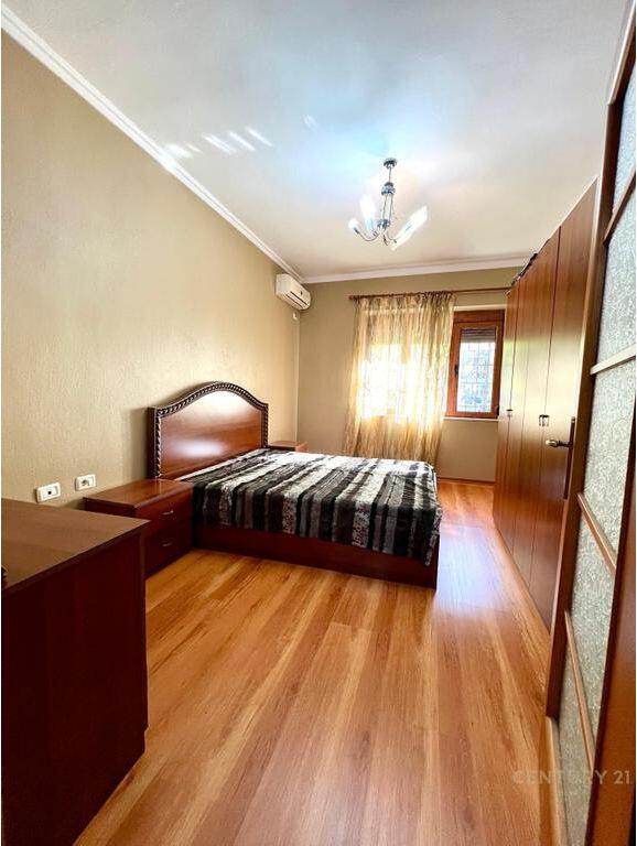 Ofrojme apartament 1+1 per qira , Liqeni Artificial