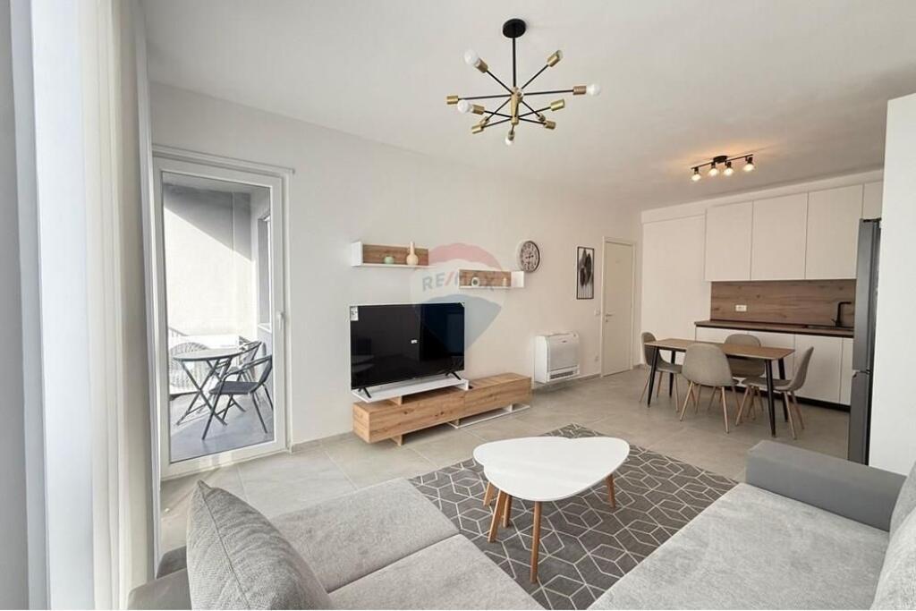 apartament me qira tek univers city