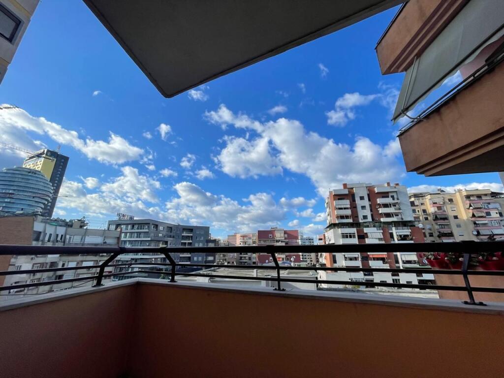 Apartament 2+1+2 me Qira tek 9-katshet