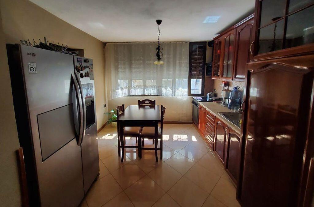 Apartment 3+2+1 for sale – 21 December, Tirana