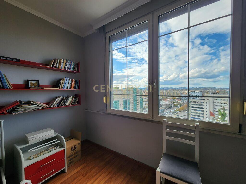 APARTAMENT 2+1+2+2 POSTE PARKIMI PER QIRA TEK ZOGU I ZI !! 1,100 € /Muaj