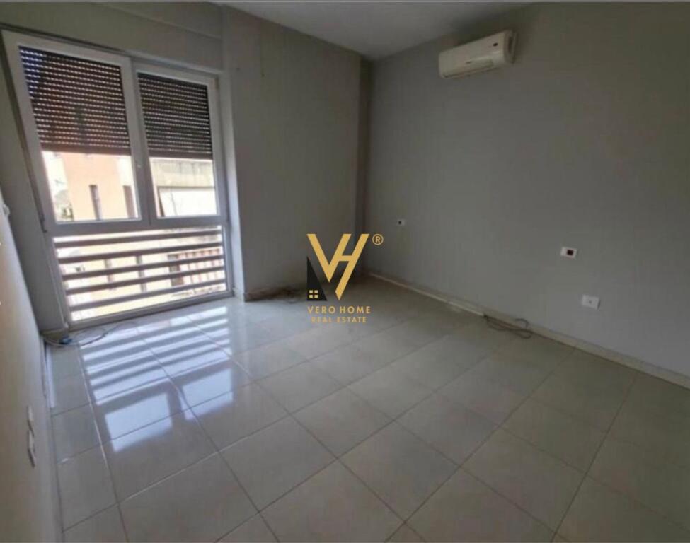 OFFICE 120 M2 FOR RENT BOGDANEVE STREET 1,100 EURO