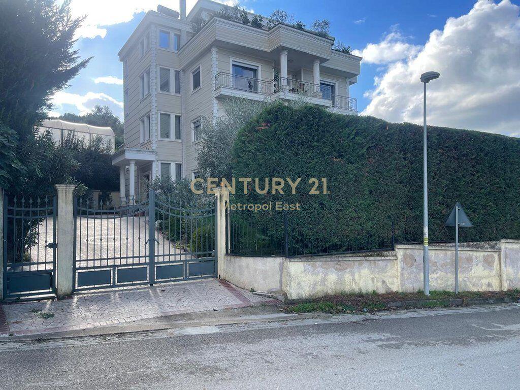 JEPET ME QIRA KATI I TRETE I NJE VILE 4-KATESHE NE MJULL- BATHORE 2min LARG TEG