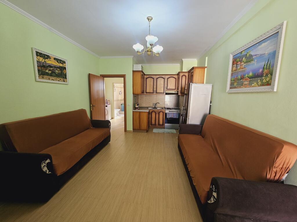 APARTMENT 1+1 FOR SALE, GOLEMI BEACH, ALSO HAS A TERRACE IN USE