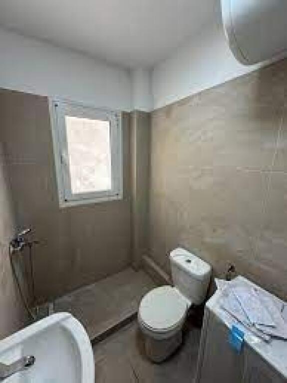 Negozio in Affitto presso il Campo di Aviazione (ID BD21756) Tirana