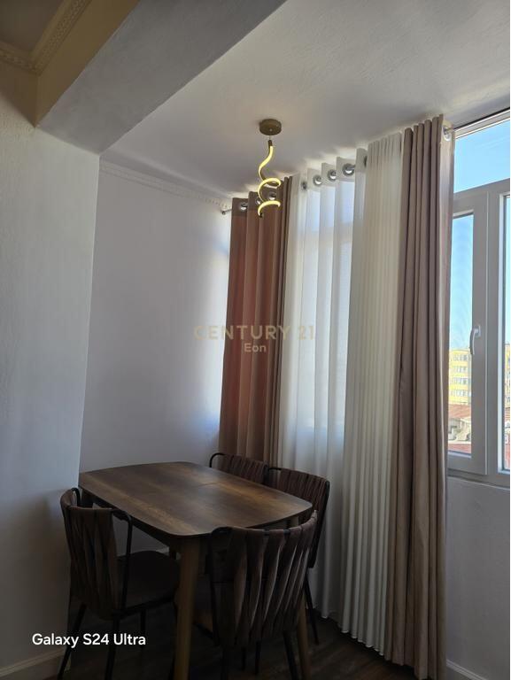 Apartament 1+1 me Qira në Qendër të Durrësit !    470 € /Muaj