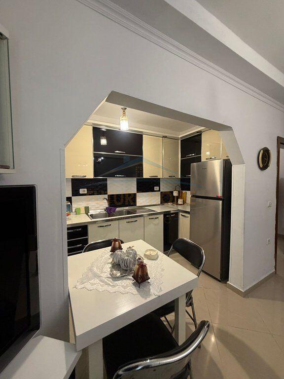 Affitto, Appartamento 3+1+Deposito, Ex Parco, Tirana.