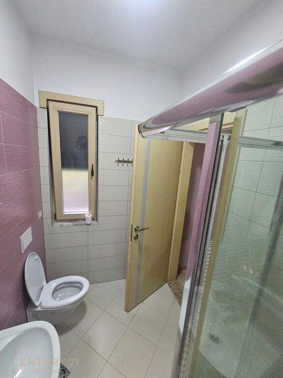 Jepet m Qera Apartament 2+1 tek vilat gjermane 650 € /Muaj