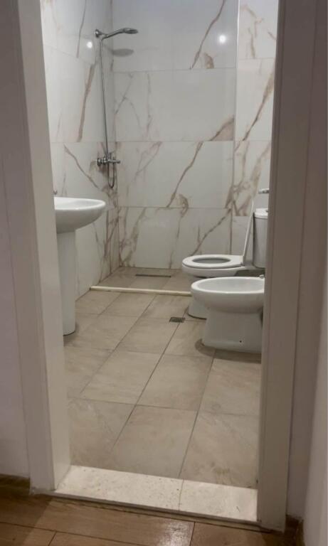 Jepet Apartamet 1+1 me Qera ne Astir