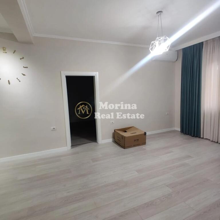 Rent, Apartment 3+1+ balcony, Kavaja Street, 800 euros/ month