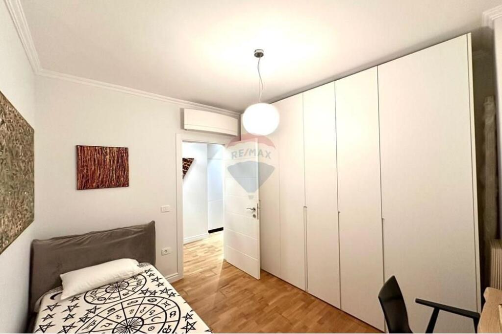 Apartament per qira te Bulevardi Zogu I