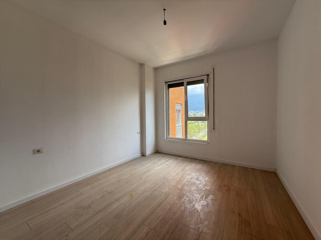 Shitet, Apartament 2+1, Paskuqan, Tiranë.