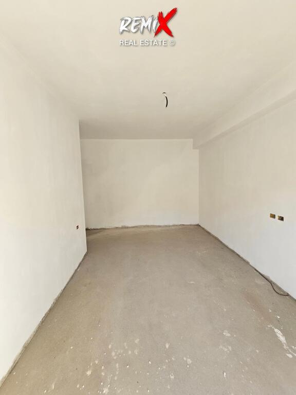 APPARTAMENTO IN VENDITA A SHKEMBI I KAVAJES, VISTA PARZIALE SUL MARE