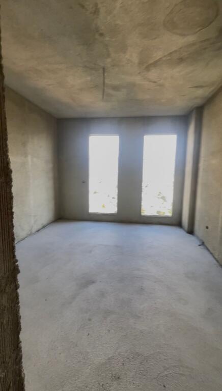 Shitet apartament 2+1, Univers City