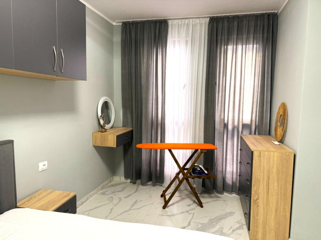 Apartament me qera Orikum