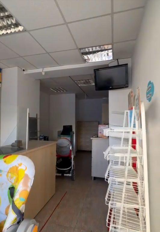 Ambient biznesi porcelan shitet