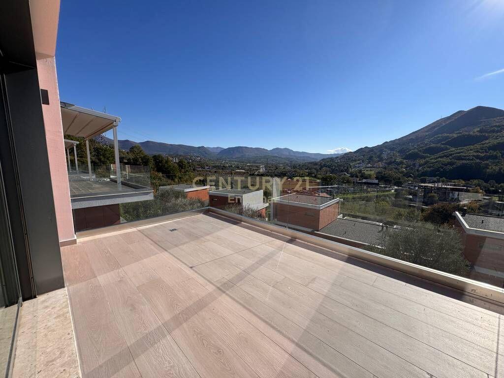 Vile me qira ne Kompleksin “Olive Grove” prane Teg