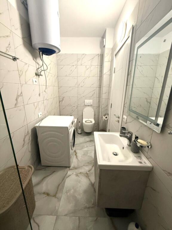 Apartament me qera Orikum